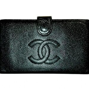 Chanel wallet black caviar classic iconic gorgeous